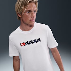 Paris Saint-Germain Men's Nike Soccer T-Shirt. Nike.com